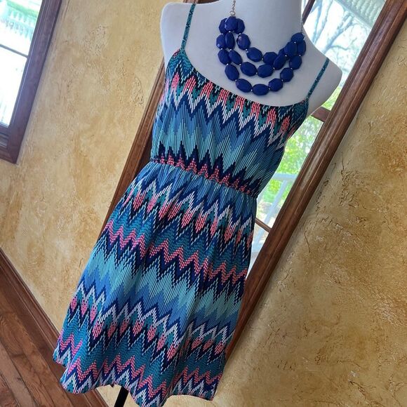 Roxy Sundress Blue and Pink Chevron Like New Womens Size Medium - Picture 1 of 9